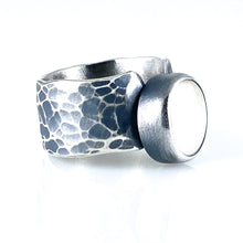 Load image into Gallery viewer, coin pearl ring