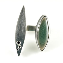 Load image into Gallery viewer, ceramic double leaf box ring