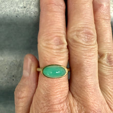 Load image into Gallery viewer, chrysoprase tulip ring