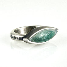 Load image into Gallery viewer, ceramic leaf ring