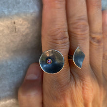 Load image into Gallery viewer, sapphire double nest ring