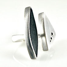 Load image into Gallery viewer, ceramic double leaf box ring