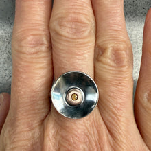 Load image into Gallery viewer, diamond circle nest ring