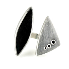 Load image into Gallery viewer, ceramic double leaf box ring