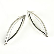 Load image into Gallery viewer, diamond leaf earrings