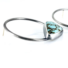 Load image into Gallery viewer, turquoise sphere earrings trois