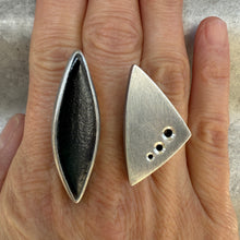 Load image into Gallery viewer, ceramic double leaf box ring