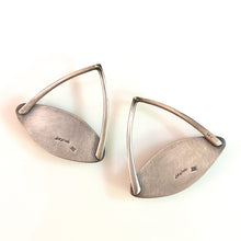 Load image into Gallery viewer, ceramic fan earrings