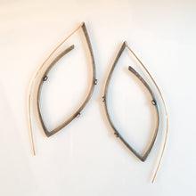 Load image into Gallery viewer, diamond leaf earrings
