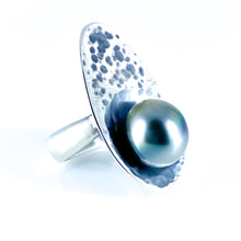 Load image into Gallery viewer, tahitian pearl seed pod ring