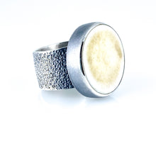 Load image into Gallery viewer, ceramic circle ring