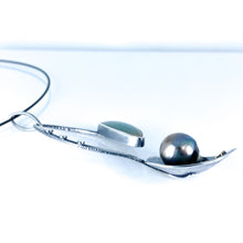 Load image into Gallery viewer, tahitian pearl branch pendant