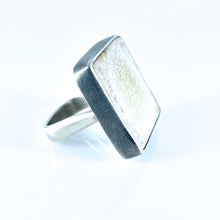 Load image into Gallery viewer, ceramic impressionism ring